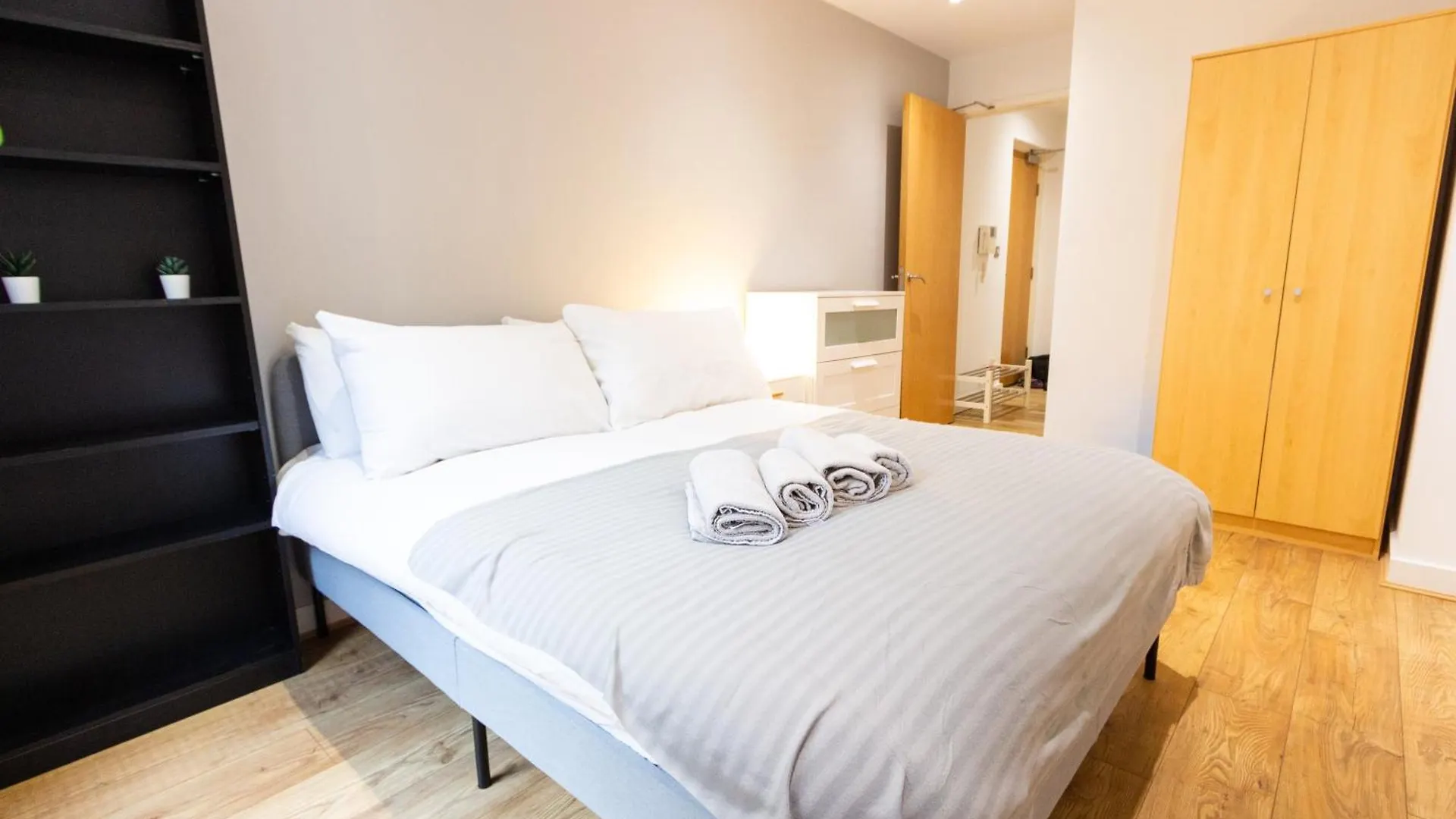 Cosy City Escape - 1Bed Apt With Balcony Sheffield